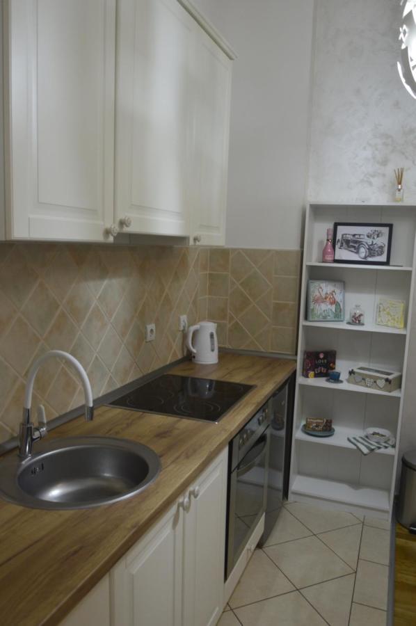 Teodora Lux Apartman Free Privat Parking Appartement Novi Sad Buitenkant foto