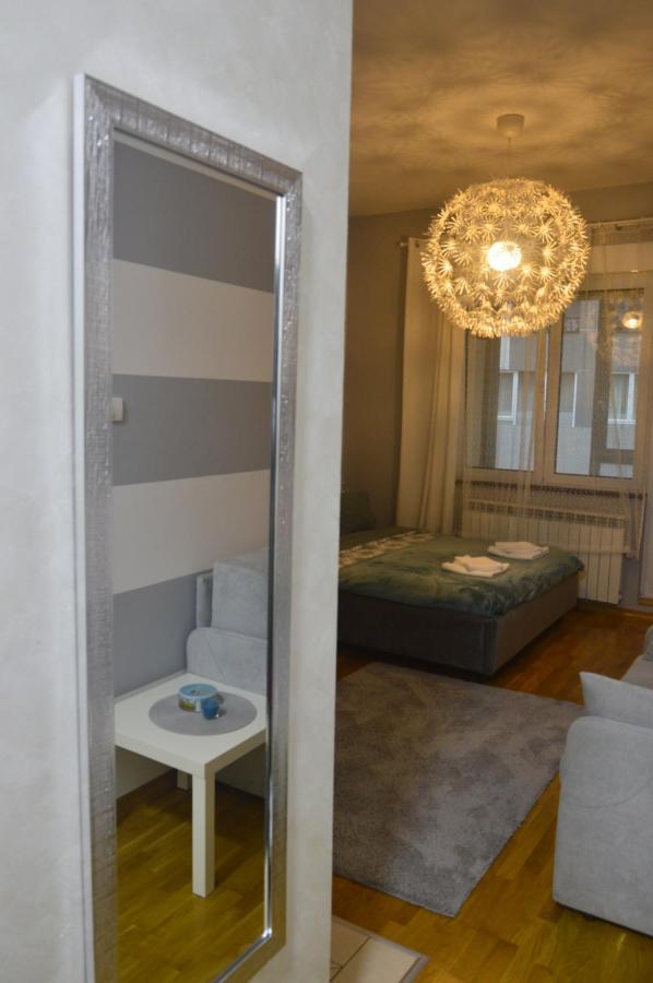 Teodora Lux Apartman Free Privat Parking Appartement Novi Sad Buitenkant foto